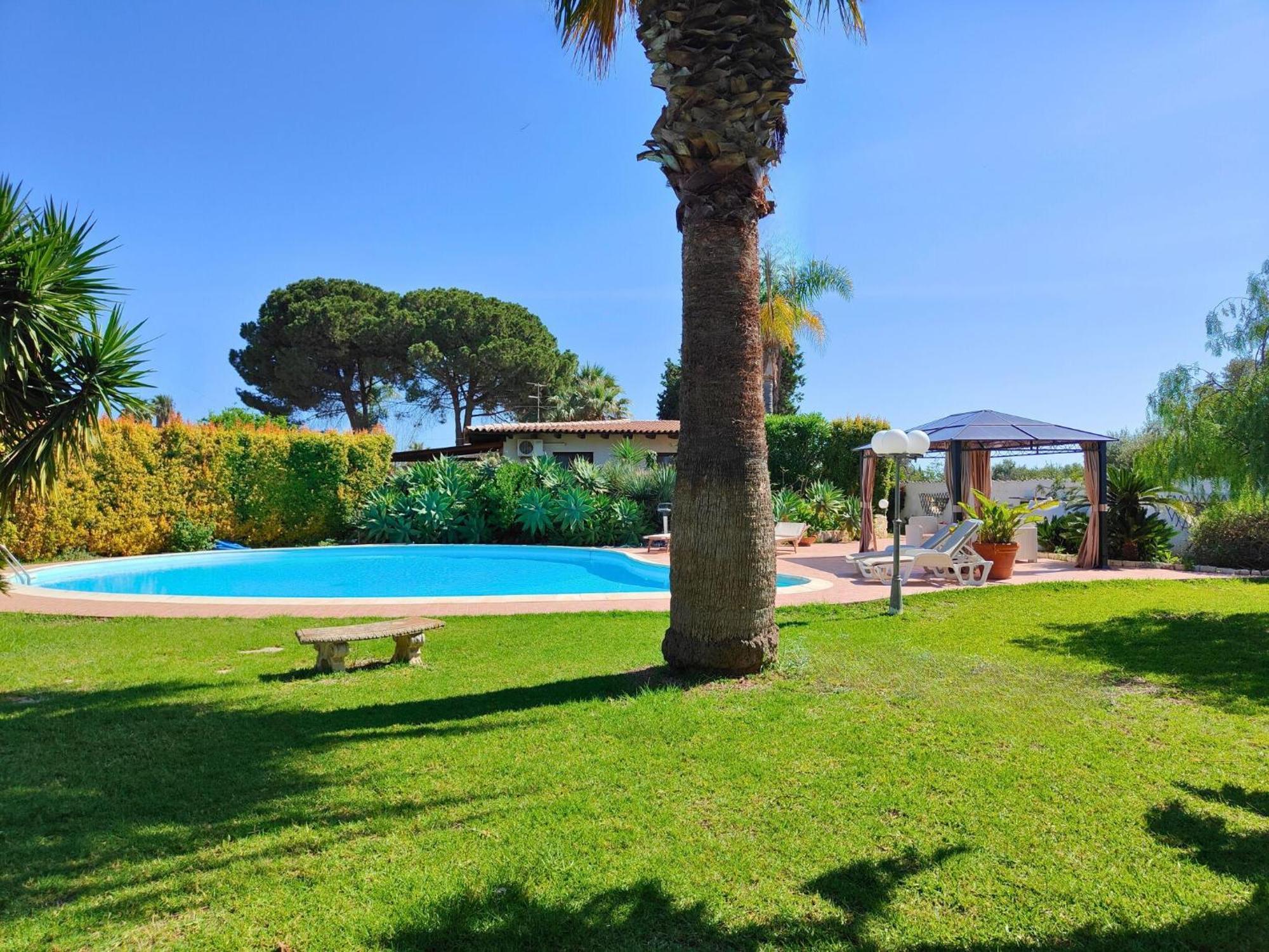 Villa Alfonsa, Fontane Bianche, Siracusa, Private Pool, 10Min From The Beach Экстерьер фото
